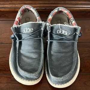 Hey Dude wally stretch